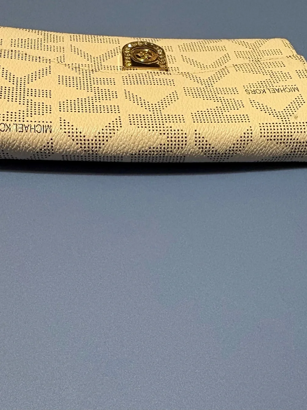 Michael Kors Beige Gold-Accent Wristlet phone wallet